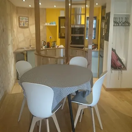 Charming Hypercentre Apartamento Burdeos